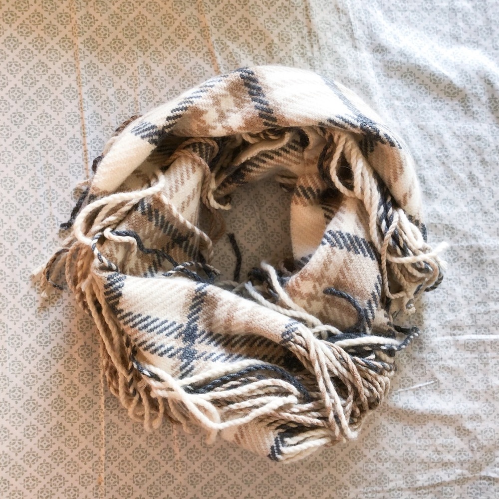 Banana Republic Natural Plaid Scarf
